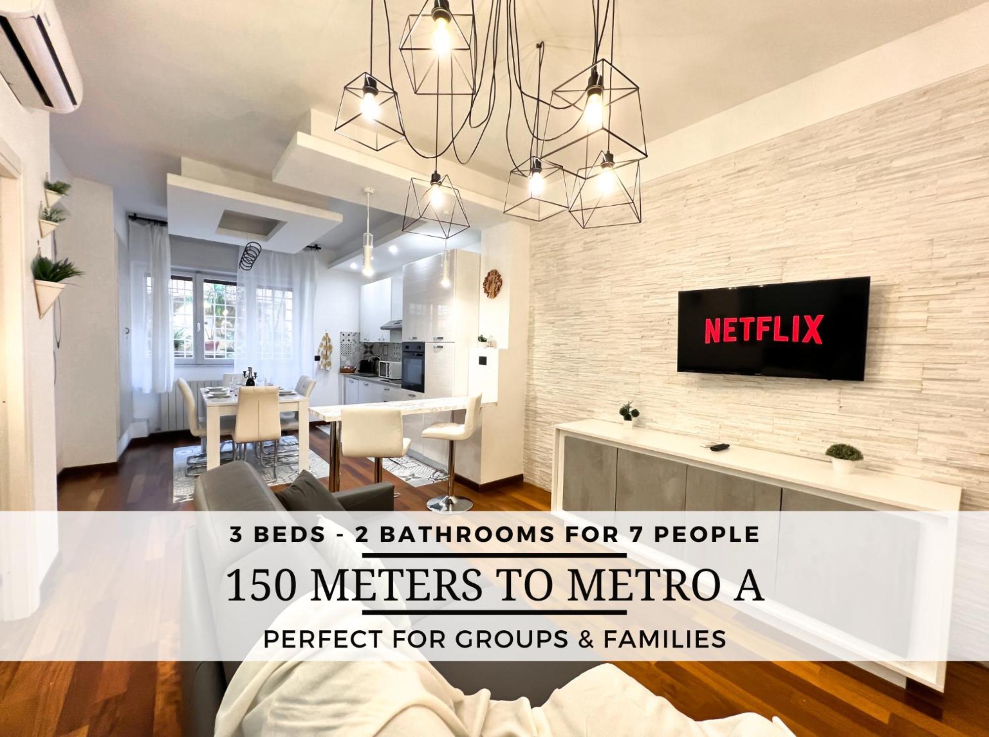 Lejlighed Unique House - 3 Bedrooms & 2 Bathrooms With 4 Beds - 100 Meters To The Metro A *